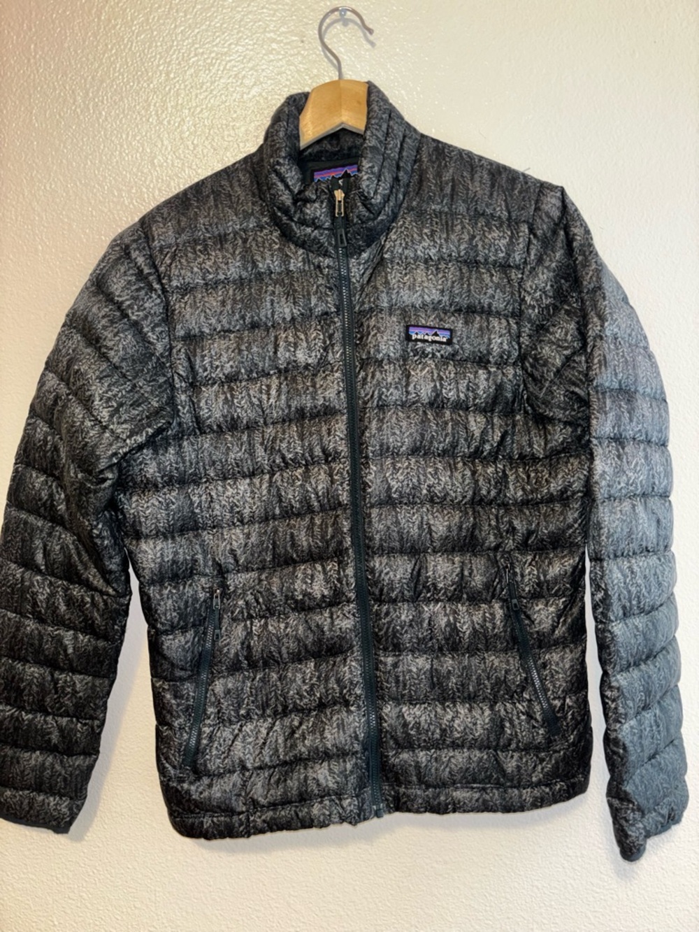 Patagonia Down Sweater Puffer Jacket Mens S Trees Reflection Forestland Y2K Coat - Picture 2 of 6